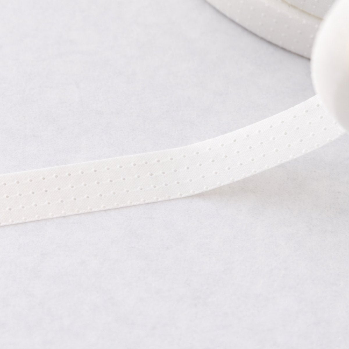 Slim Lash Tape Close Up