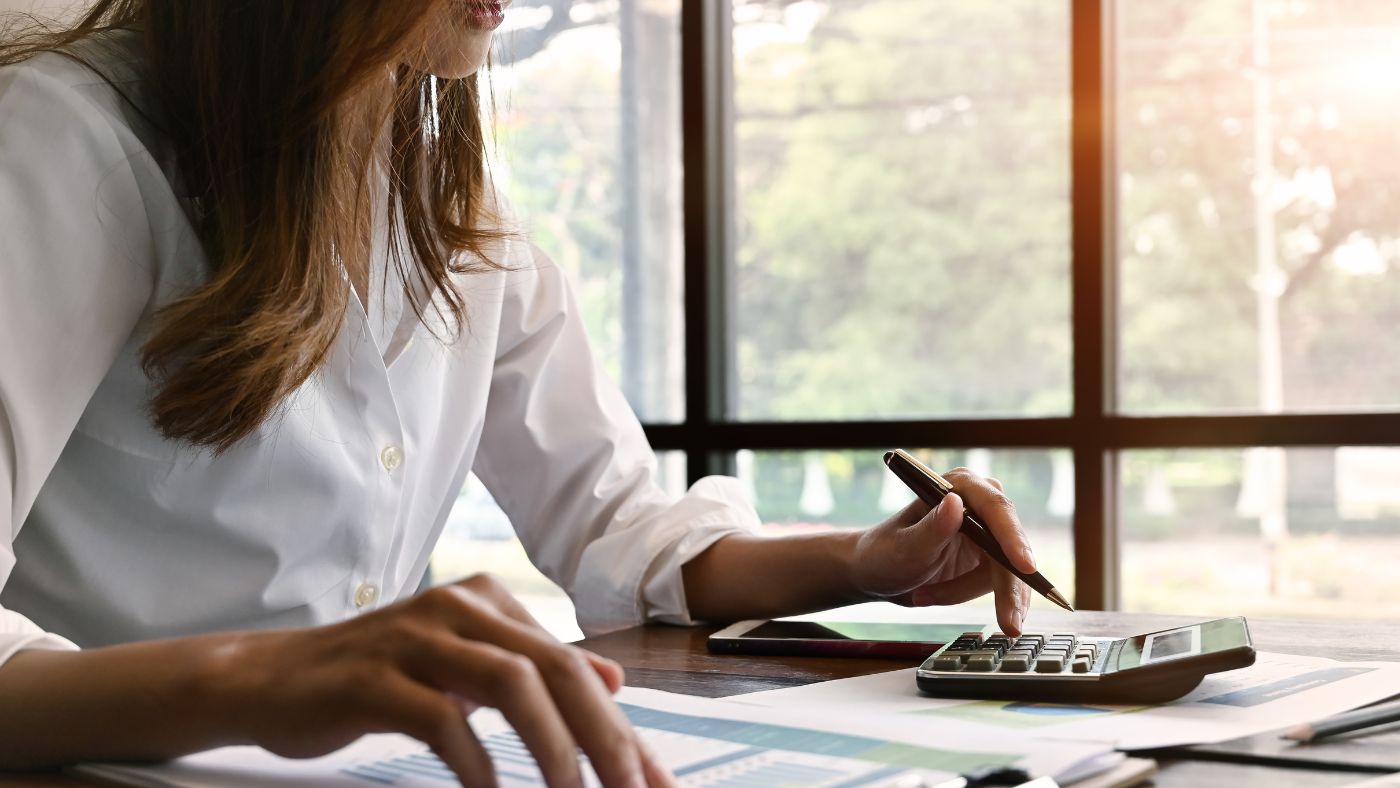 Fast Finance Tips for Running a Successful Lash Salon