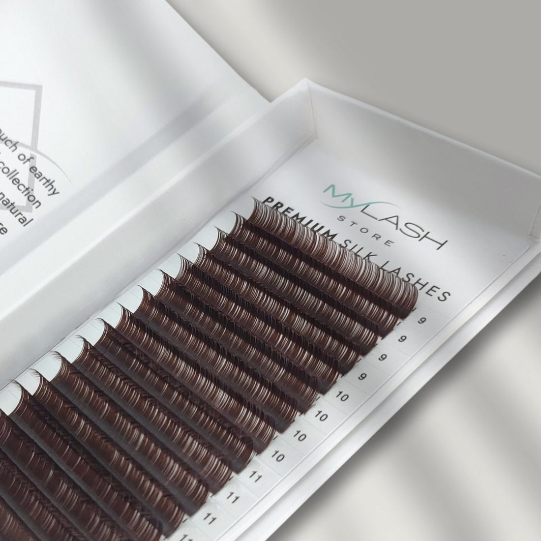 Dark Brown Lash Extensions - Tray Open