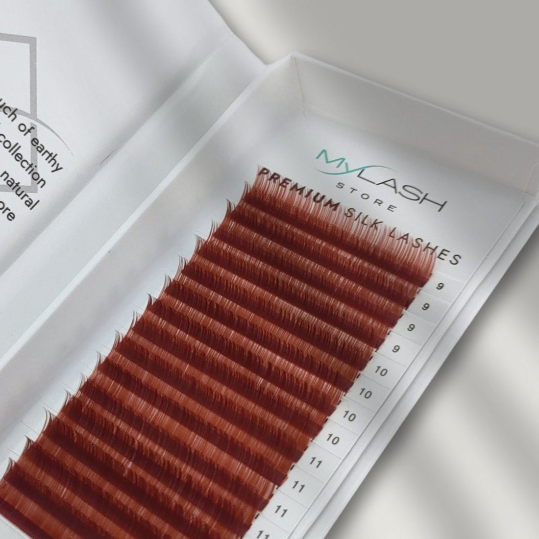 Light Brown Lash Extensions - Tray Open