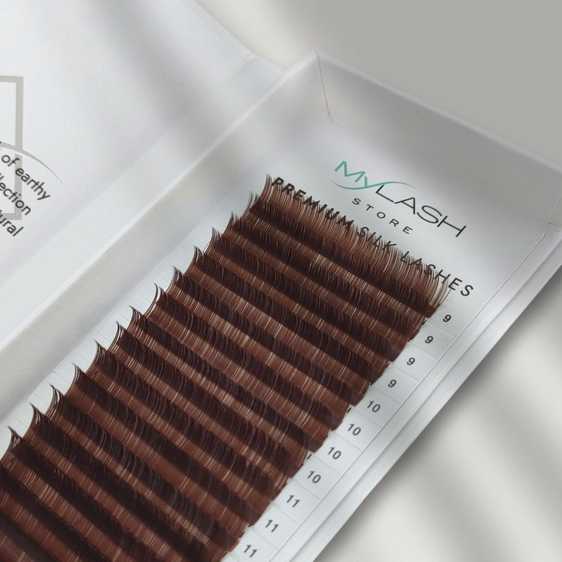 Medium Brown Lash Extensions - Tray Open